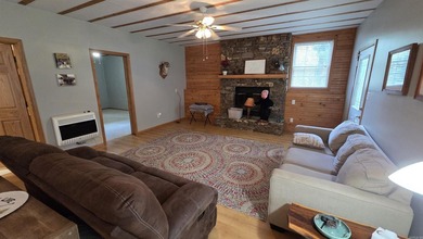 Welcome to market this well-maintained family home offering over - photo 7