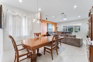 Beautifully maintained 3-bedroom, 2.5-bath home located on a - photo 5
