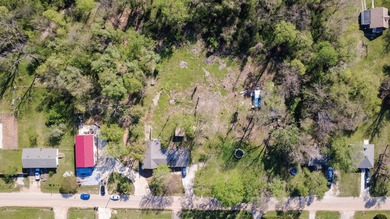 Situated on 2.85 acres (approx. 15.5 city lots) south of Hwy 44 - photo 6