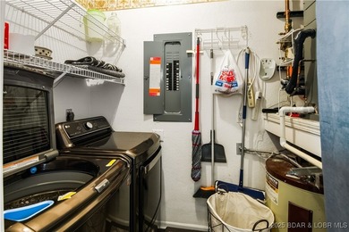 Welcome to your dream retreat! This immaculate 3-bedroom, 2-bath - photo 30