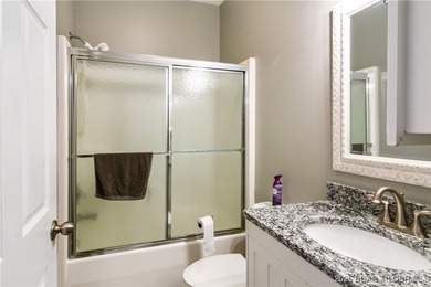 Welcome to your dream retreat! This immaculate 3-bedroom, 2-bath - photo 33