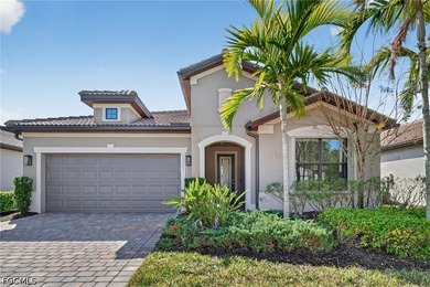 Discover refined luxury in this beautifully maintained 2-bedroom - photo 2