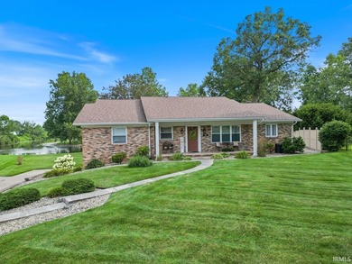 Welcome to waterfront living at its finest! This beautifully - photo 1