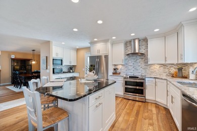 Welcome to waterfront living at its finest! This beautifully - photo 6