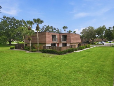 Welcome home to this well-presented 2-bed, 2.5-bath townhome - photo 1