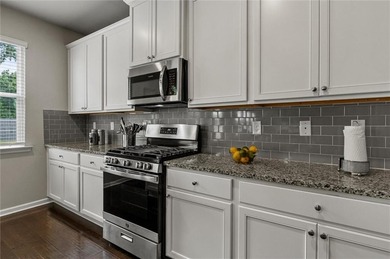 BACK ON THE MARKET! Seller is offering a reduced price on this - photo 11