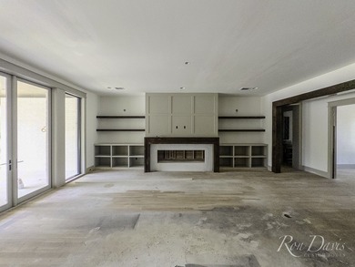 Ron Davis Custom Homes presents this stunning two-story Luxury - photo 11