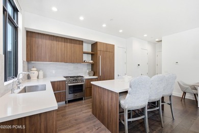 Rarely available and impeccably maintained, this nearly new - photo 11