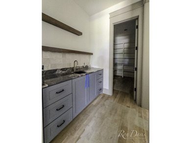 Ron Davis Custom Homes presents this stunning two-story Luxury - photo 17
