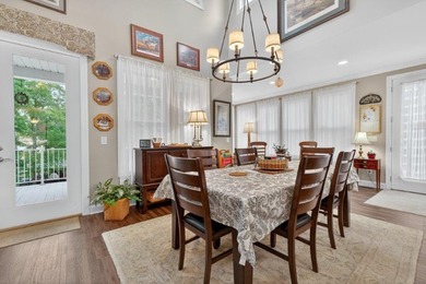 Beautiful big house on a beautiful large lot in a great area on - photo 18