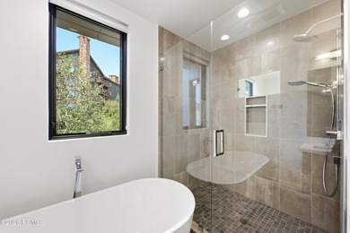 Rarely available and impeccably maintained, this nearly new - photo 19