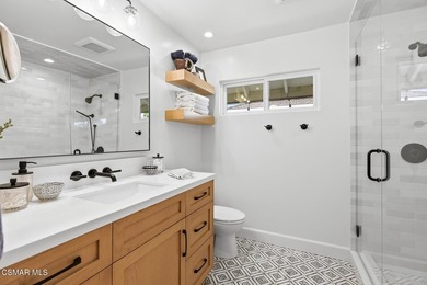Epic MAIN CHANNEL location with panoramic views in the ultra - photo 25