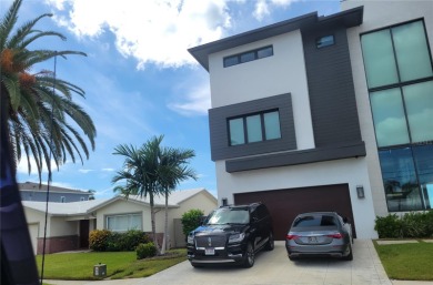 Diamond In the Rough. New Fence, New Garage Door. You have a - photo 25