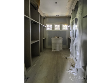 Ron Davis Custom Homes presents this stunning two-story Luxury - photo 27
