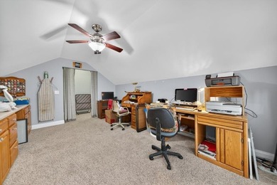 Beautiful big house on a beautiful large lot in a great area on - photo 34