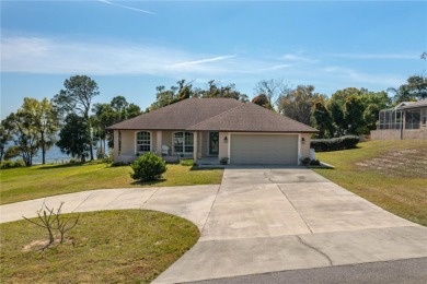 Lake McLeod Home Sale Pending in Eagle Lake Florida