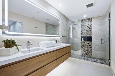 Welcome to this exceptional single-story residence in Palm Beach - photo 16