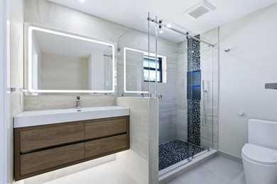 Welcome to this exceptional single-story residence in Palm Beach - photo 19
