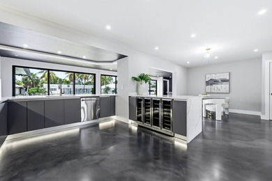 Welcome to this exceptional single-story residence in Palm Beach - photo 25
