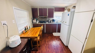 Located in Golden Wheel Mobile Home Park, this home offers 2 - photo 8