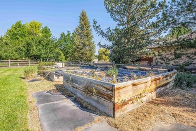 WELCOME TO 2027 CHARIS COURT IN THE HIGHLY DESIRABLE - photo 39