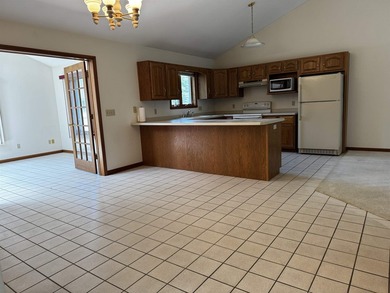 Spacious, open concept 2bed/2bath ranch style condo on the SE - photo 5