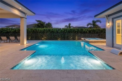Welcome to luxury living at its finest! This exceptional 5 - photo 2