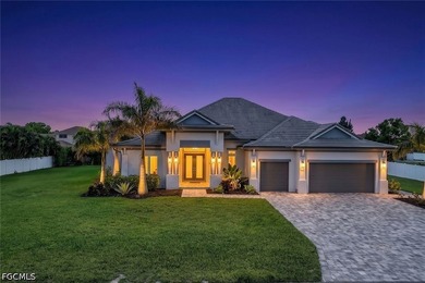 Welcome to luxury living at its finest! This exceptional 5 - photo 3