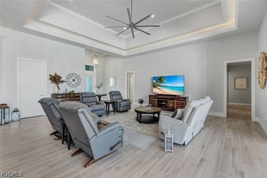 Welcome to luxury living at its finest! This exceptional 5 - photo 10
