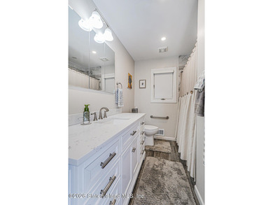 Welcome to 43 Hickory Avenue! This fully renovated 1-family - photo 17