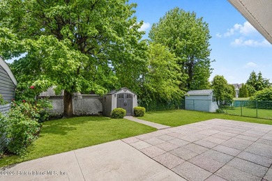 Welcome to 43 Hickory Avenue! This fully renovated 1-family - photo 27