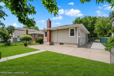 Welcome to 43 Hickory Avenue! This fully renovated 1-family - photo 28