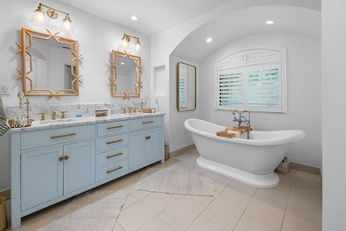 Experience effortless coastal luxury in this one-of-a-kind - photo 34