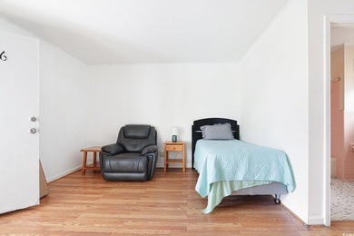 Welcome to this charming efficiency unit in the desirable Ocean - photo 9