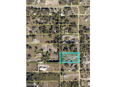 1.245 acres fully fenced in and with a well in place already - photo 2