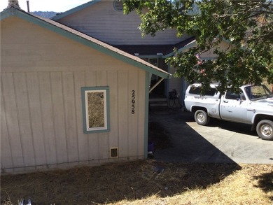 3 bedroom 2.5 bath single story home in Willits. Needs repairs - photo 4