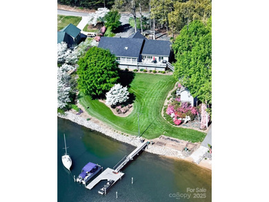 Lake Norman Home For Sale in Mooresville North Carolina