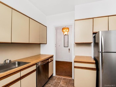 Welcome to 306 E Mosholu Pkwy S 4F. This 1 Bedroom 1 Bathroom - photo 7