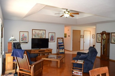 Welcome home to this beautifully maintained, one-owner residence - photo 3