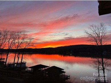 Lake Tillery Home For Sale in Mount Gilead North Carolina