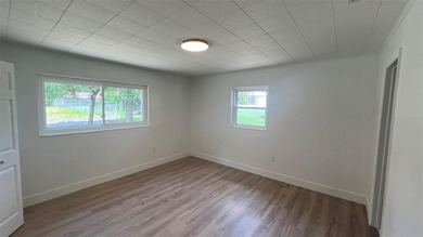 Looking for a classic home with new features? Located in cozy - photo 12