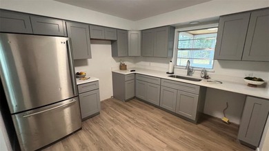 Looking for a classic home with new features? Located in cozy - photo 17