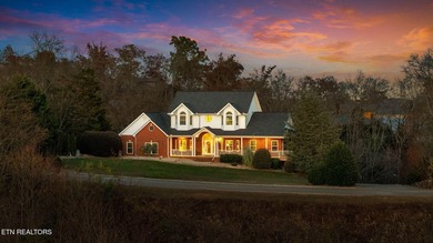 Set along the shores of Douglas Lake, this stunning lakefront - photo 5