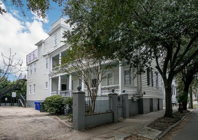 Great location next to the College of Charleston campus. All - photo 2