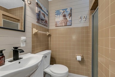 Beautifully updated 2-bedroom, 2-bath condo offering 1,170 - photo 14
