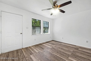 Duplex on 3+ Acres | Multifamily Zoned | No HOA | Near Seabee - photo 18