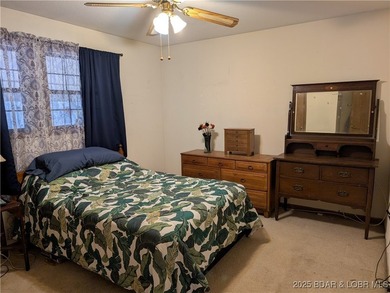What a lovely family home with large rooms so close to the Lake - photo 26
