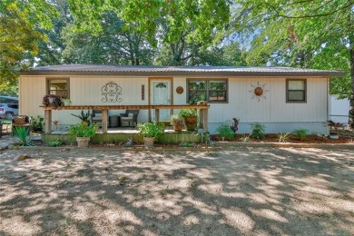 Lake Texoma Home For Sale in Kingston Oklahoma