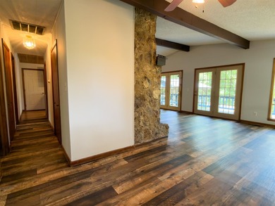 Here is your opportunity to own a charming 2-bedroom, 1-bath - photo 7