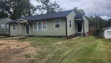 Lake Home For Sale in Spartanburg, South Carolina